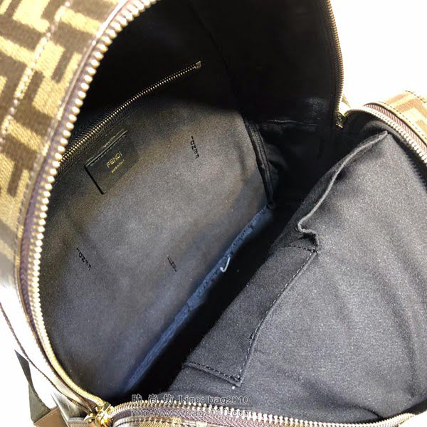 FENDI背包 頂級原單 大號正面口袋背包 釉光黑色提花 芬迪雙肩包  fdz2060